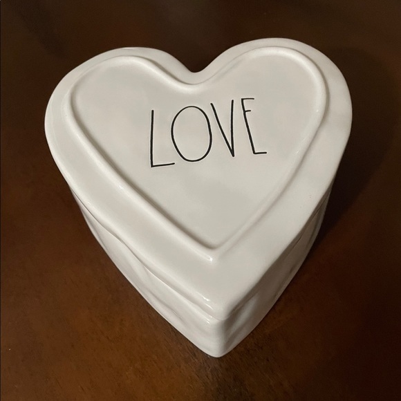 Rae Dunn Other - Rae Dunn “LOVE” trinket heart box